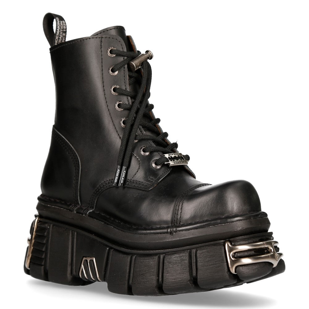 New Rock M-NEWMILI083-S37 – Military-Inspired Black Platform Boots with Laces
