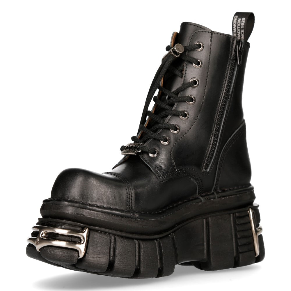 New Rock M-NEWMILI083-S37 – Military-Inspired Black Platform Boots with Laces